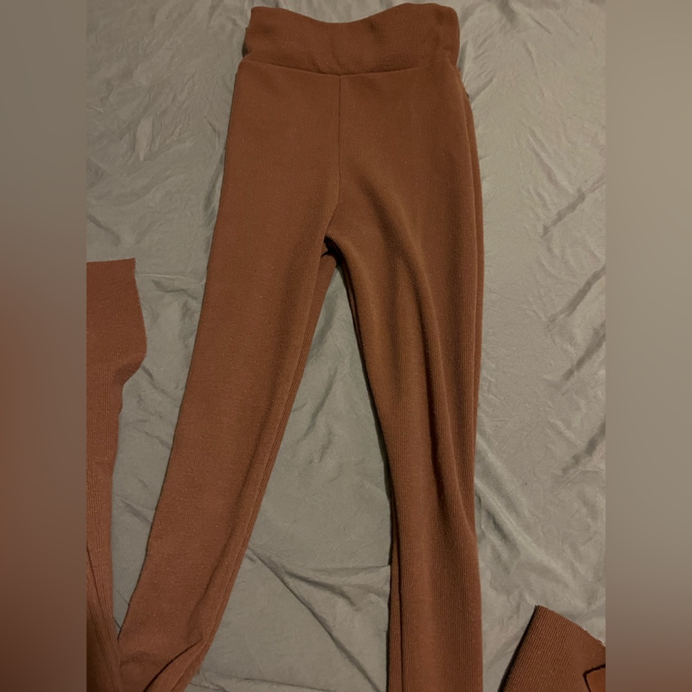 Side slit leggings